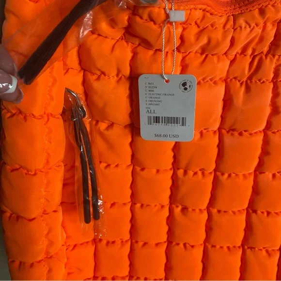 NWT Free People Movement Quilted Carryall Tote Bag Electric Orange - Picture 3 of 9